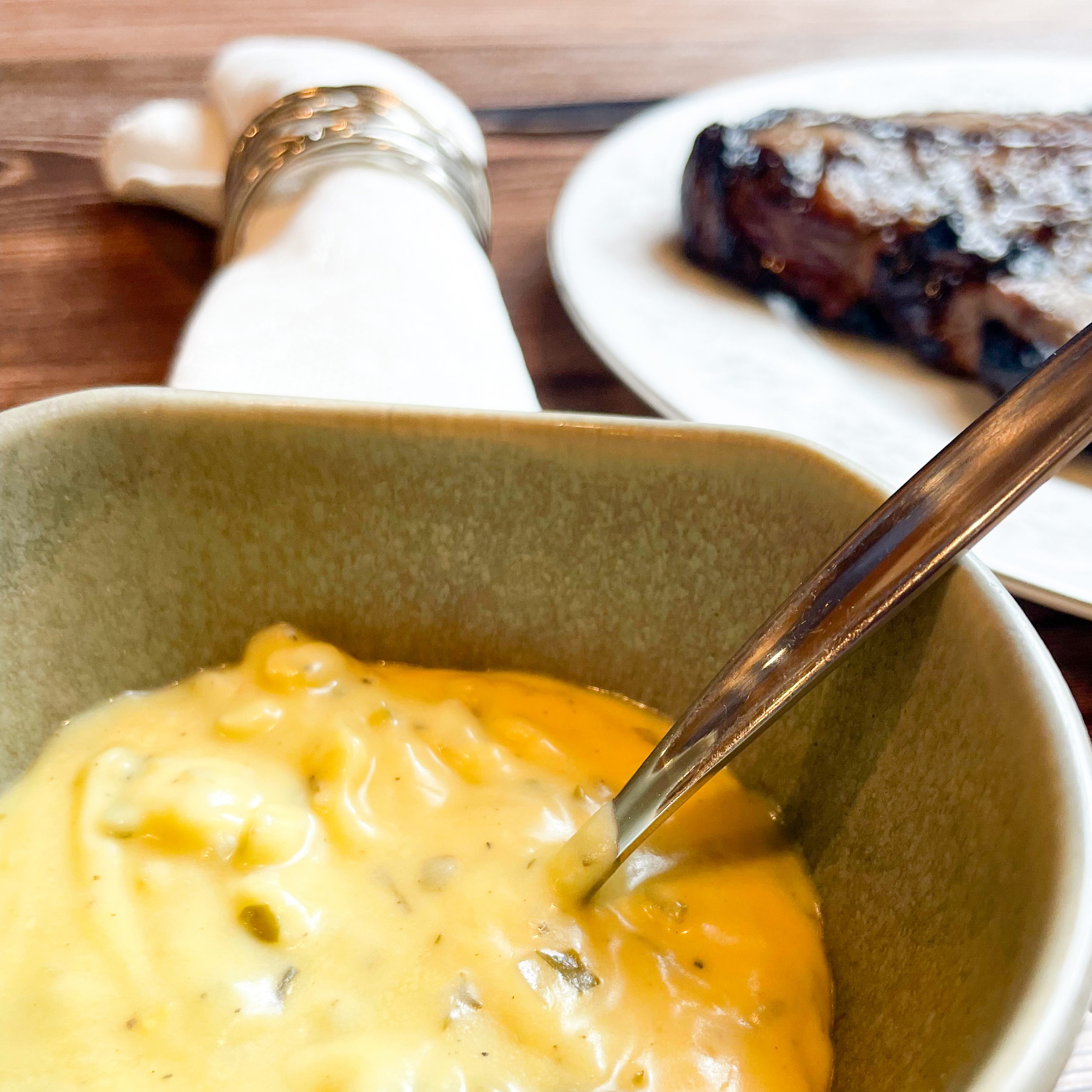 Modern Bearnaise Sauce